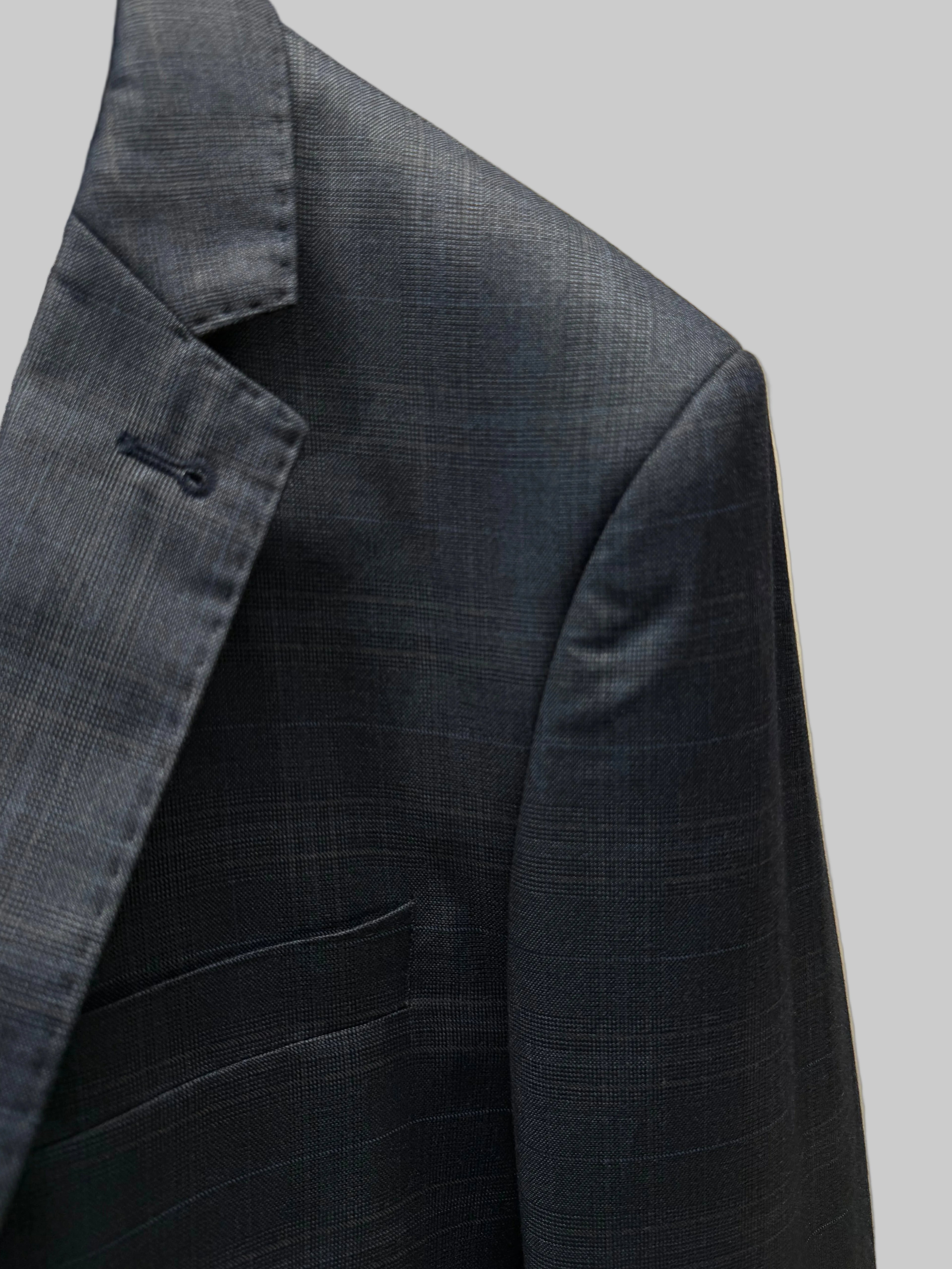 Bouvery (Suit)