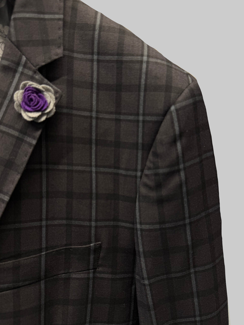 Bernal (Suit)