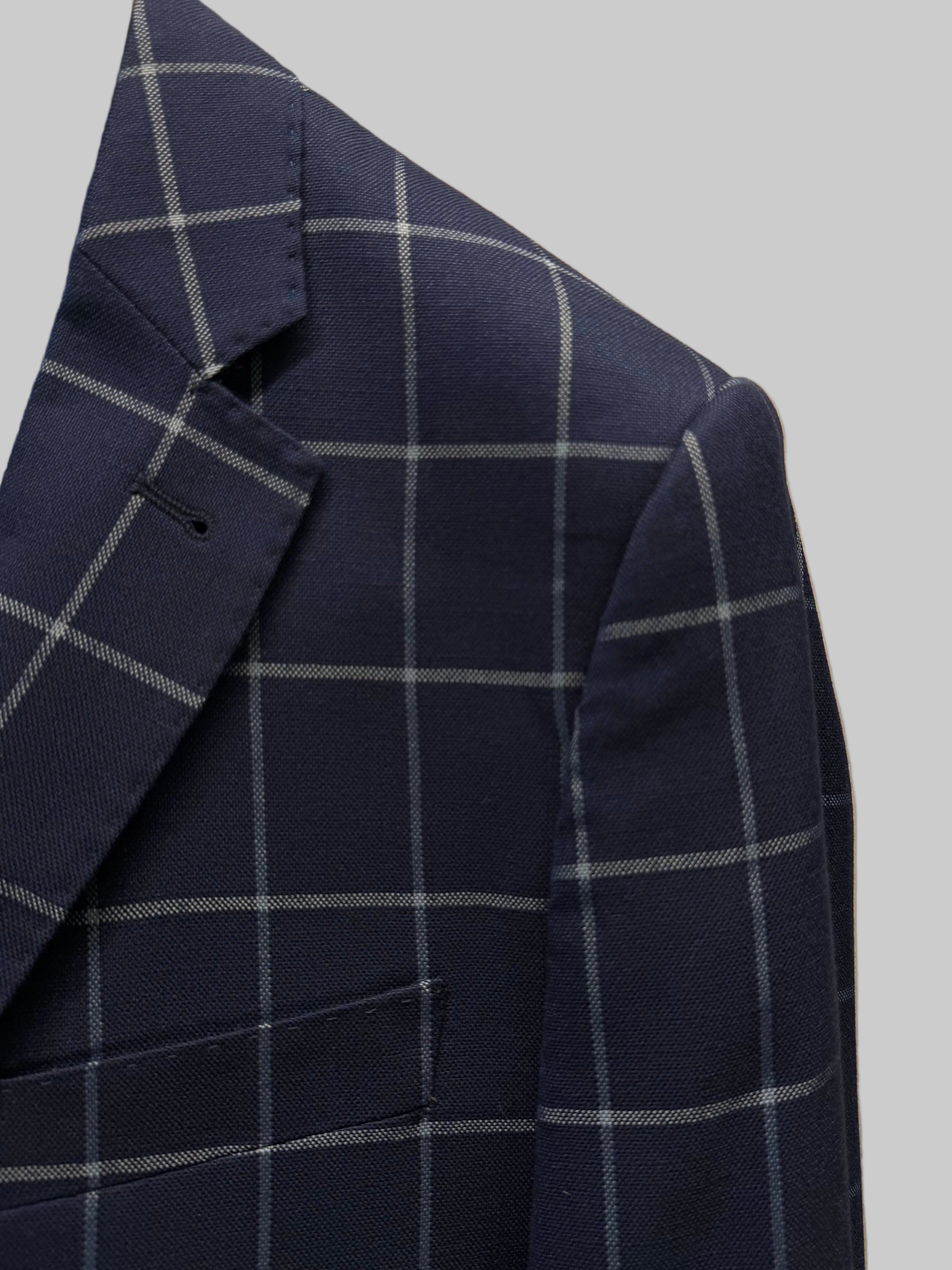 Clase Azul (Suit)