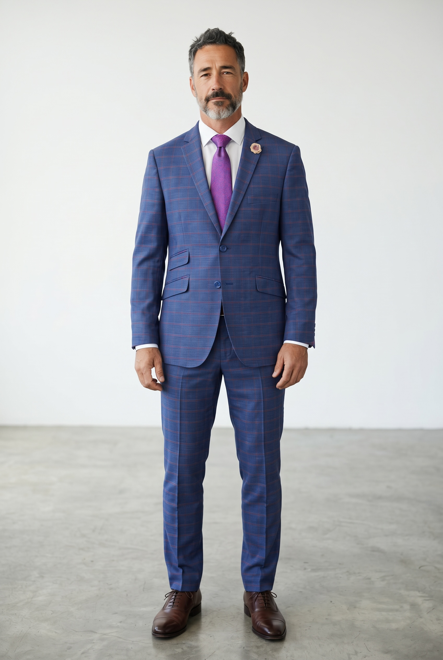 Brunette (Suit)